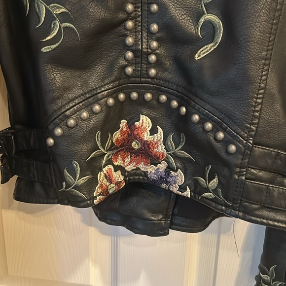Black Leather Jacket - Picture 9 of 10
